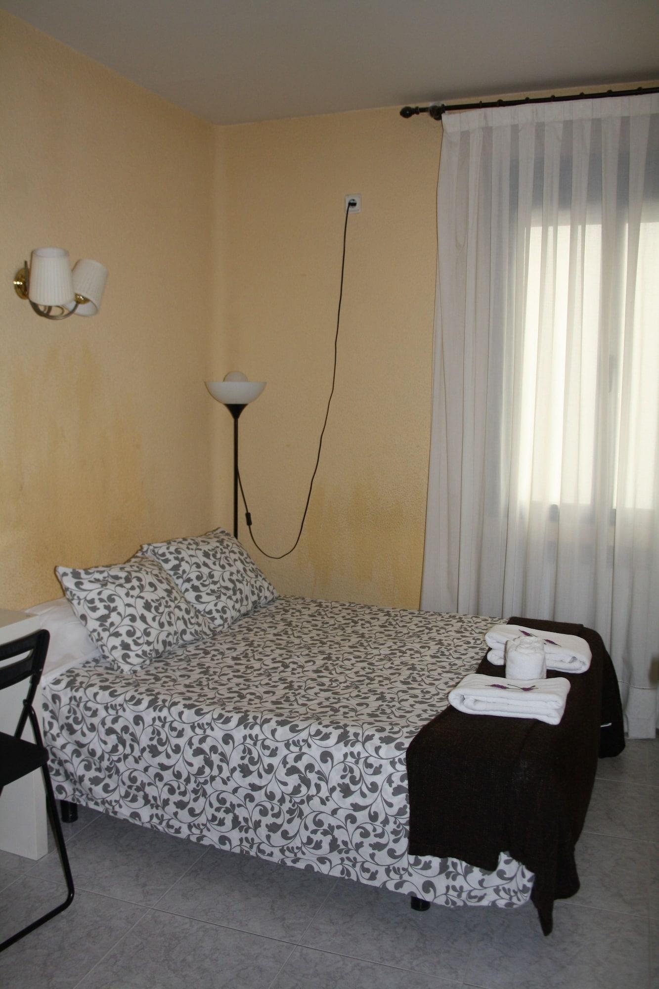 Hostal Rofer Madri Exterior foto