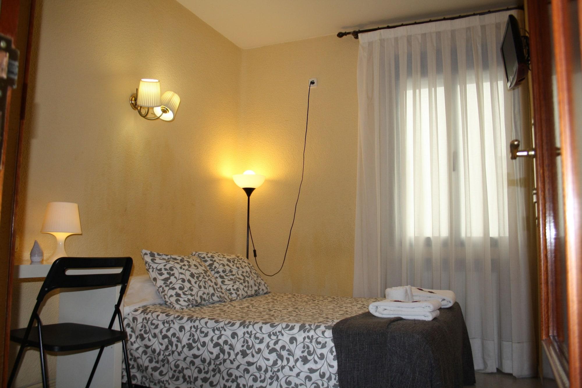 Hostal Rofer Madri Exterior foto