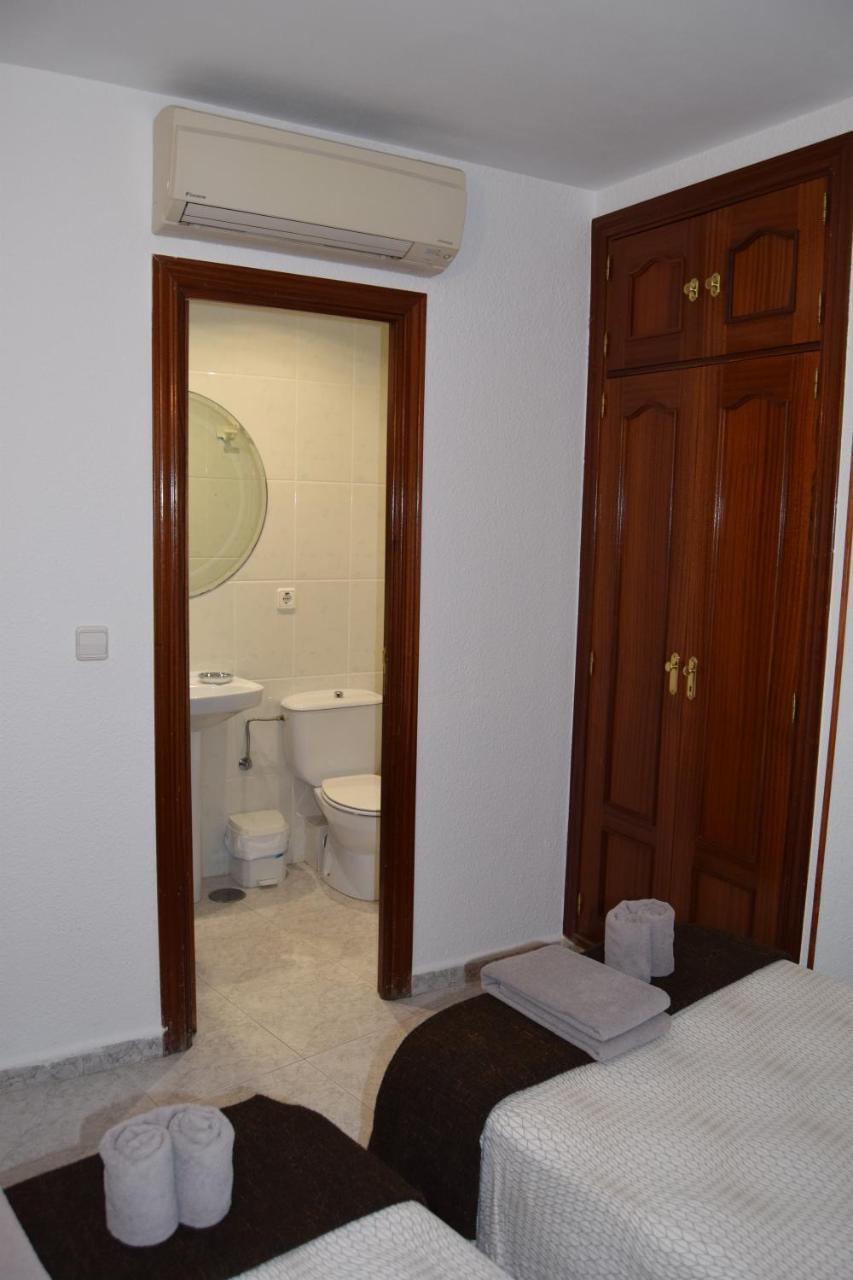 Hostal Rofer Madri Exterior foto