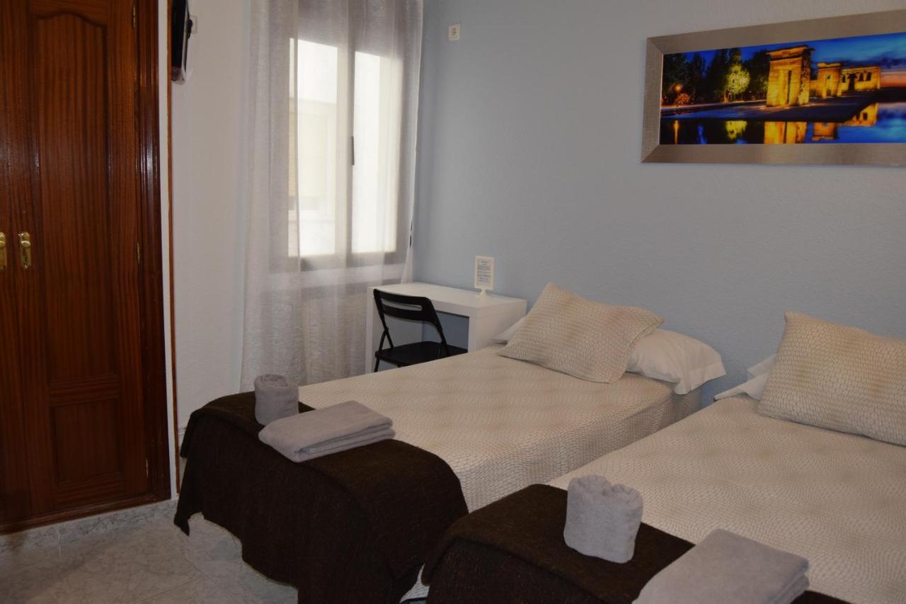 Hostal Rofer Madri Exterior foto