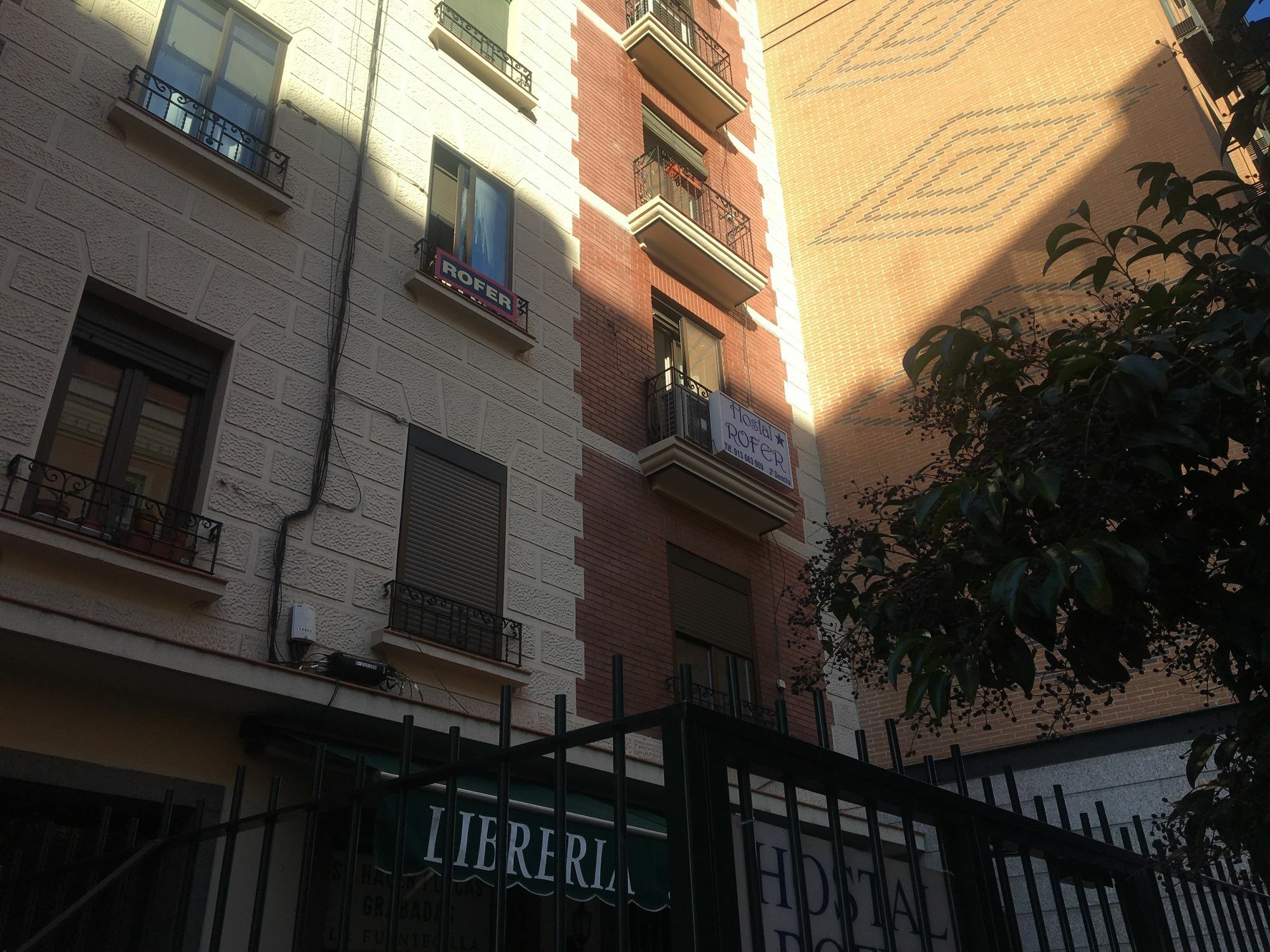 Hostal Rofer Madri Exterior foto