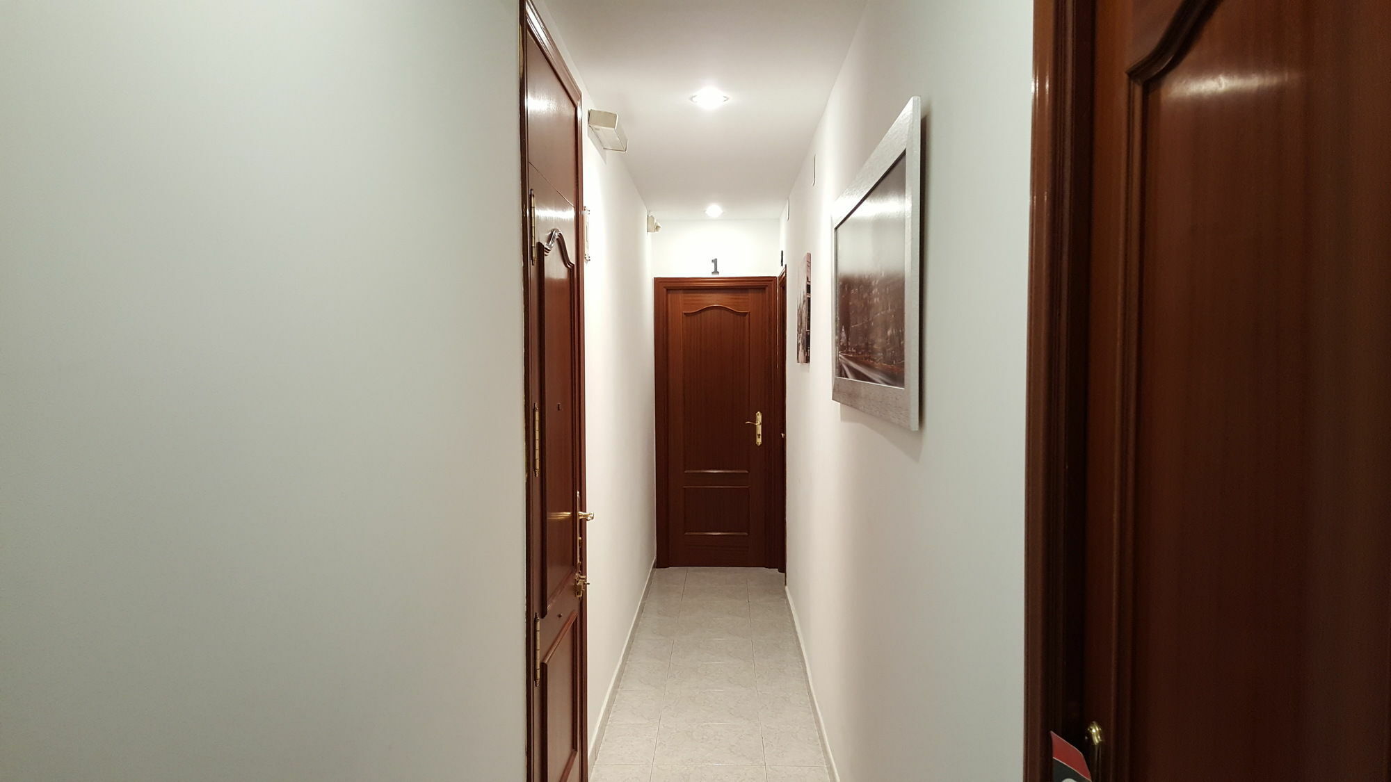 Hostal Rofer Madri Exterior foto