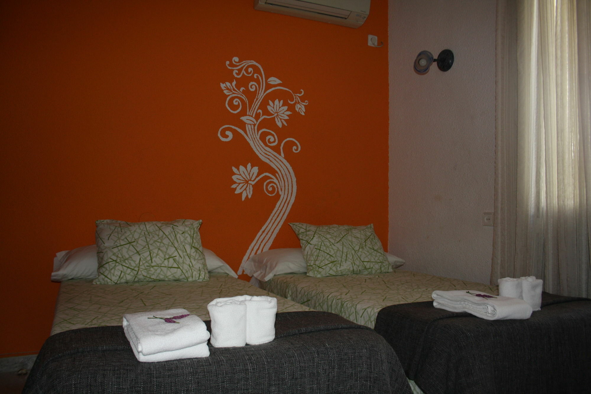 Hostal Rofer Madri Exterior foto